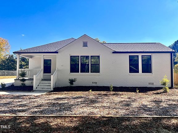 2nd image of 1011 Lemon Dr
