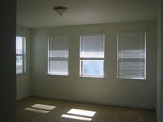 5th image of 1401 Oak Valley Dr