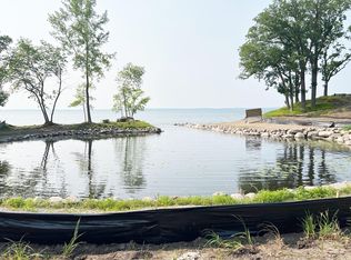 9 Castle Shrs, Spicer, MN 56288