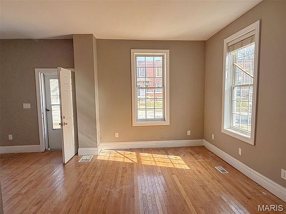 3rd image of 6429 Idaho Ave