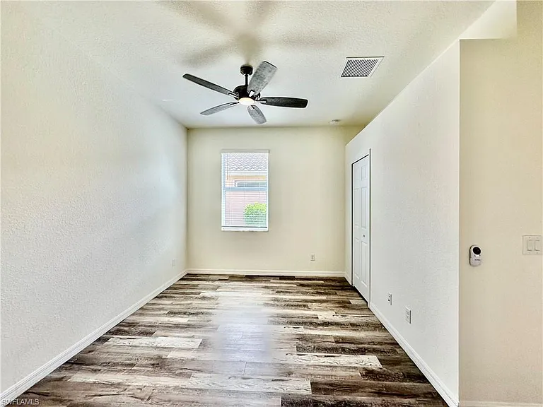1823 Alameda Dr — Photo 15
