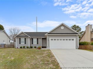 5800 Pepperbush Dr, Fayetteville, NC 28304
