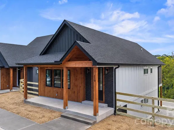 159 Martha Ave #2, Hendersonville, NC 28792