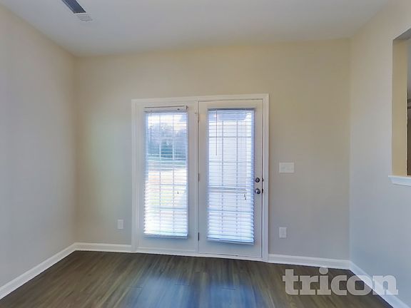 3rd image of 735 Longford Dr