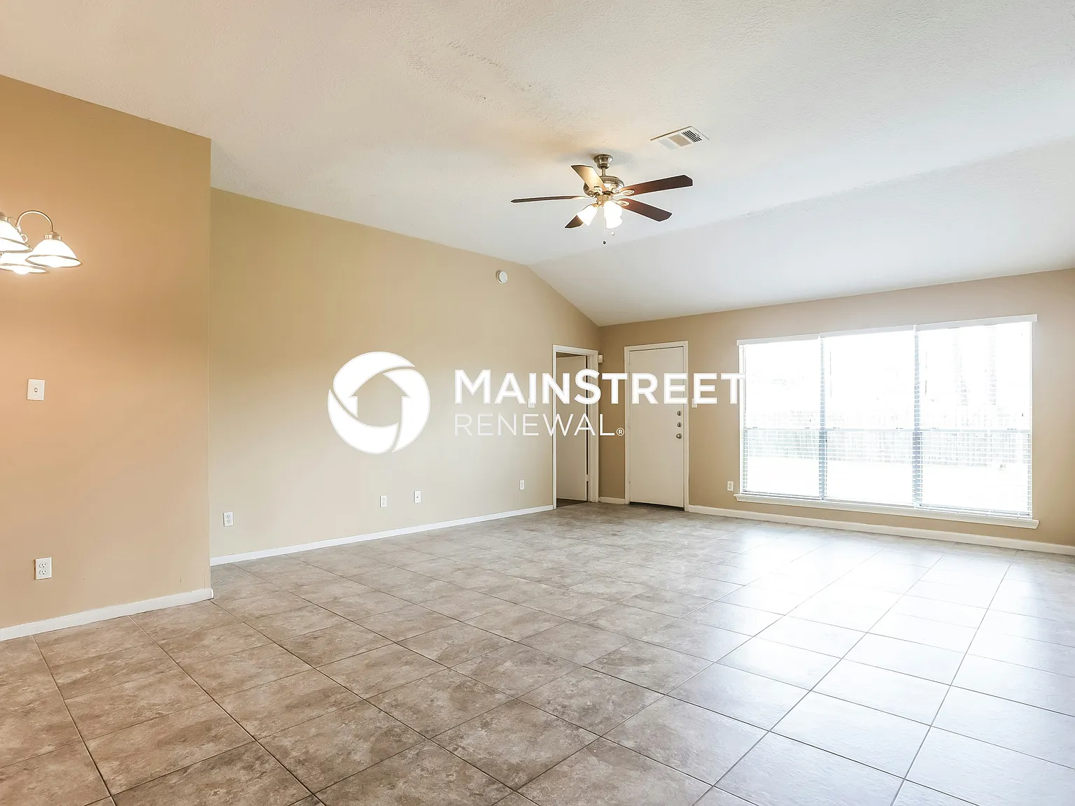 23711 Tree House Ln — Photo 2