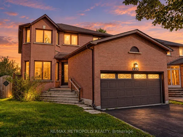 214 Elson St, Markham, ON L3S 3B9