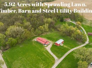 3261 Old River Rd SW, Cedar Rapids, IA 52404