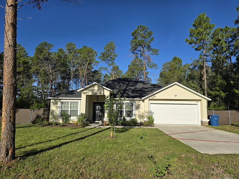 15001 Hummingbird Rd — Photo 1