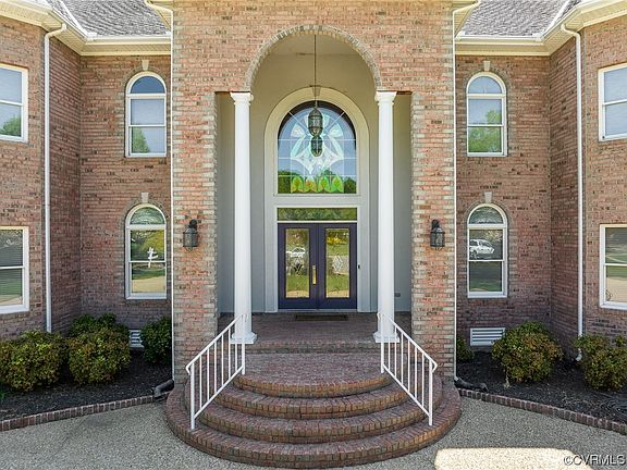 5th image of 7233 Pointe Pl