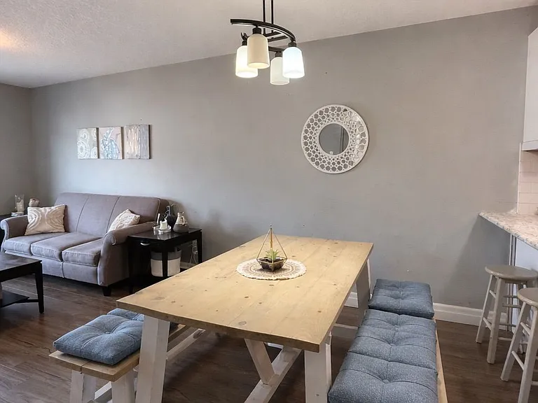 5 McIntosh Cres — Photo 11
