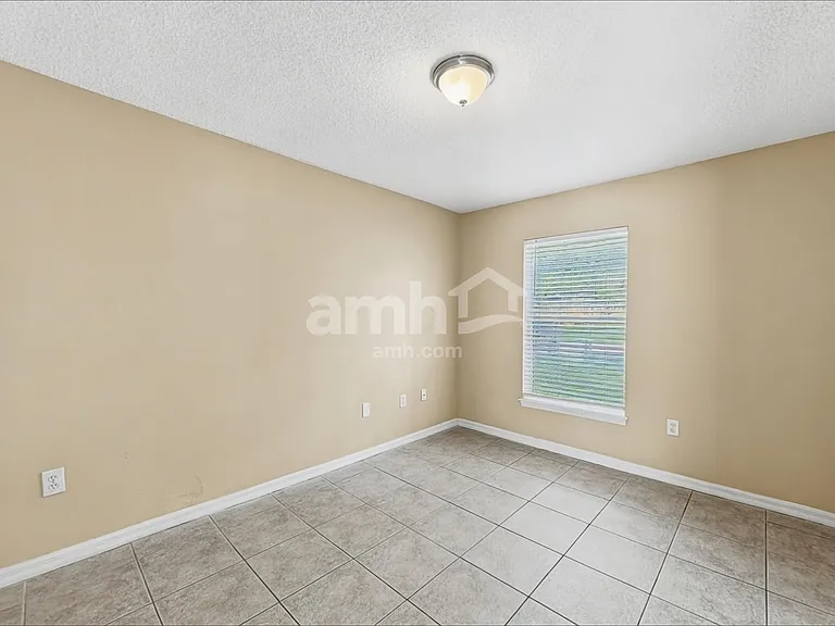 950 Woodsong Way — Photo 12