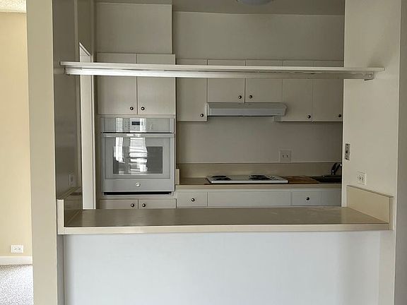 3rd image of 2351 Filbert St #303