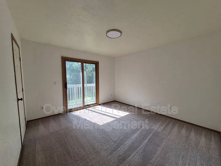 6872 Tamir Ave — Photo 16