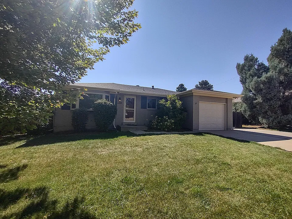 3358 W Tanforan Dr