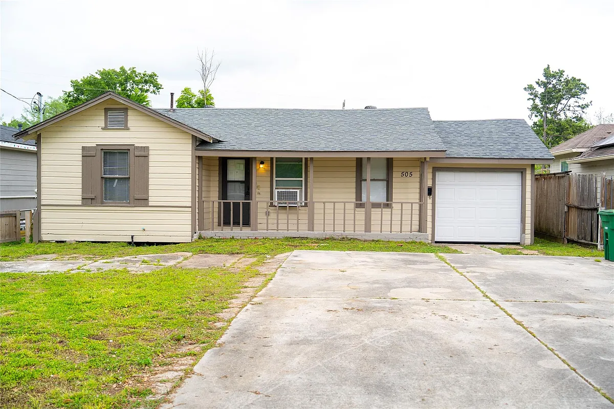 Building Photo - 505 Sikes St