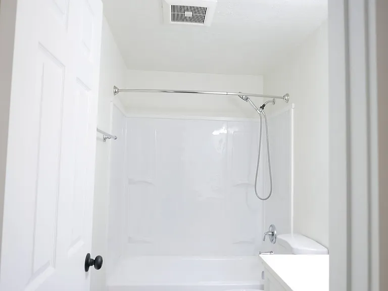 Westwood Apartments ** On-site Laundry Facilities, Off-Street Parking & Private Patio or Balcony — Photo 63