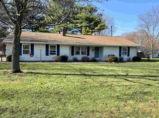 1412 Sunset Dr, North Manchester, IN 46962