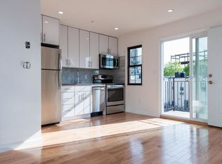 561 Graham Ave, Brooklyn, NY 11222