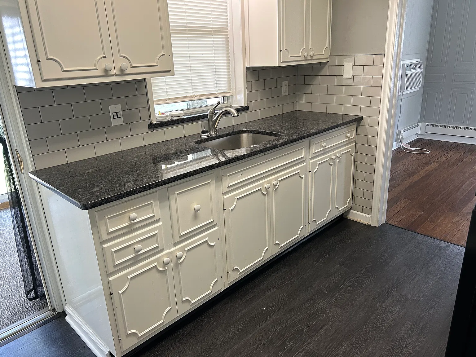 1504 Catalina Ave — Photo 2