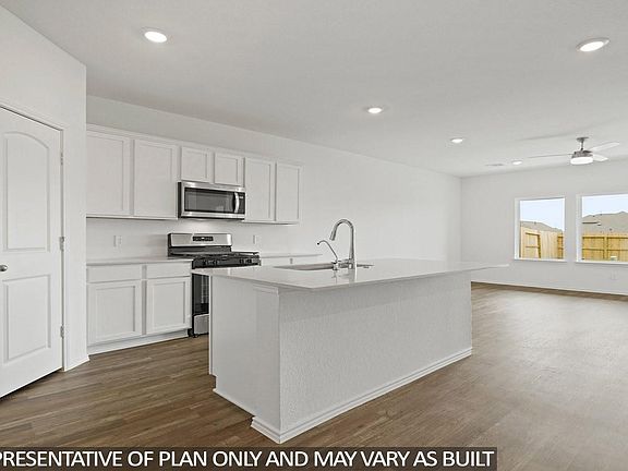 3rd image of 4001 Sun Burst Lane Katy