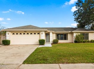 942 Pineland Dr, Rockledge, FL 32955