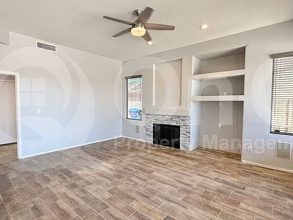 4th image of 1415 W Windsong Dr