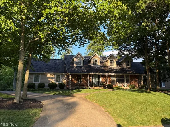 147 S Hayden Pkwy, Hudson, OH 44236