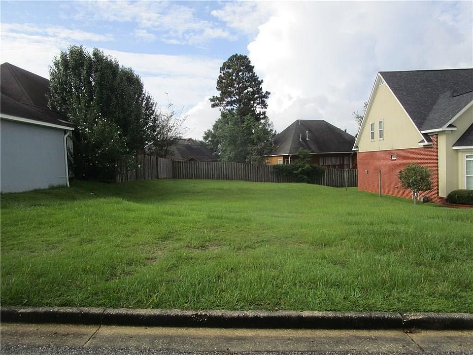 2nd image of 6473 Audubon Sq N