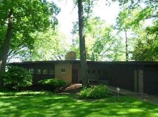 1820 Ribourde Dr, South Bend, IN 46628