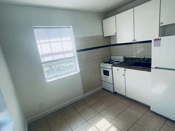 Blueberry Property Group LLC, 3806 Hollywood Blvd #1B-1Ba, Hollywood, FL 33021