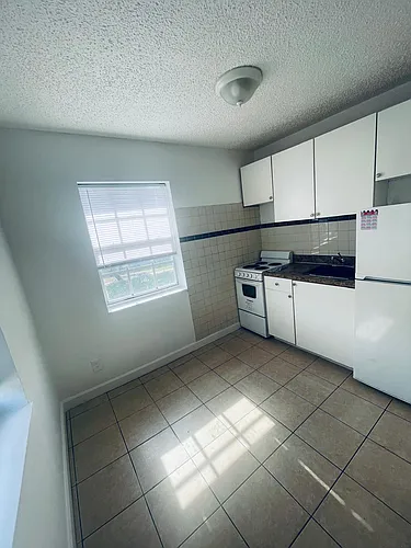 3806 Hollywood Blvd Photo 1