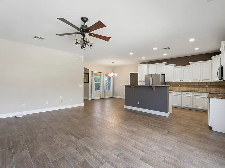 3446 E Fairview St — Photo 22