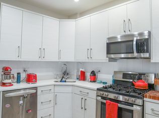 3817 N Lakewood Ave #CH, Chicago, IL 60613