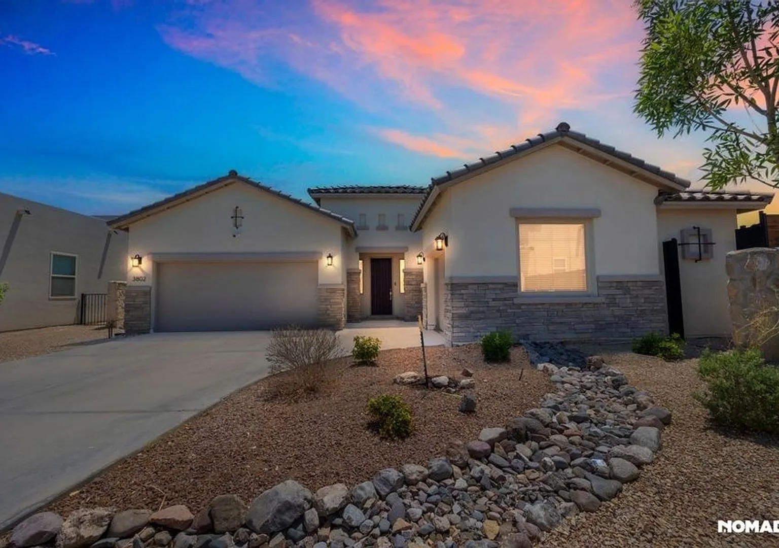 Spacious 4BR House in Las Cruces — Photo 1