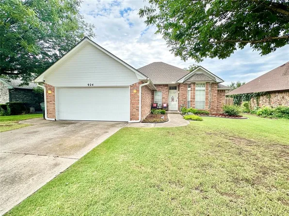 924 Choctaw Ridge Rd, Midwest City, OK 73130