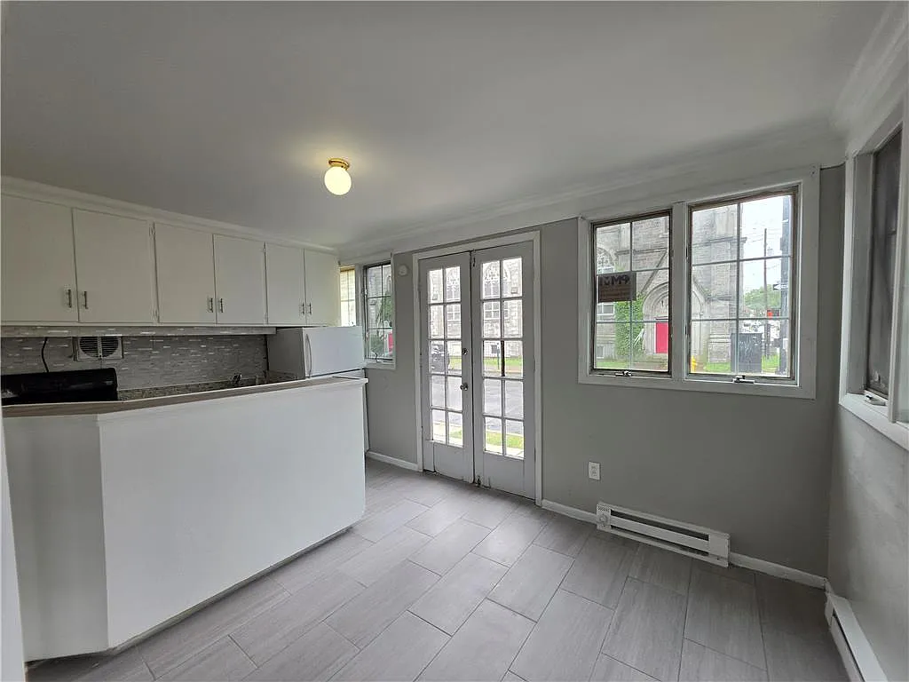 2 bed, 1.0 bath, 1200 sqft, $1,650 — Photo 4