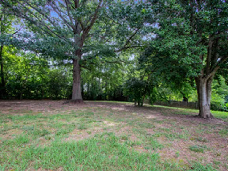 504 Harrow Rd — Photo 30