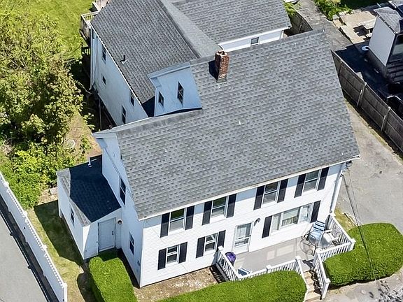 2nd image of 129 Essex Ave