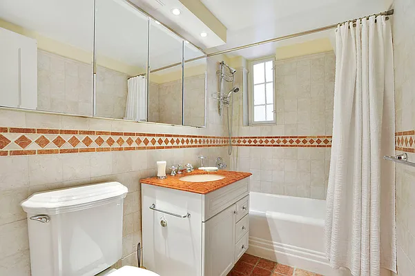 Rented by Corcoran | media 14