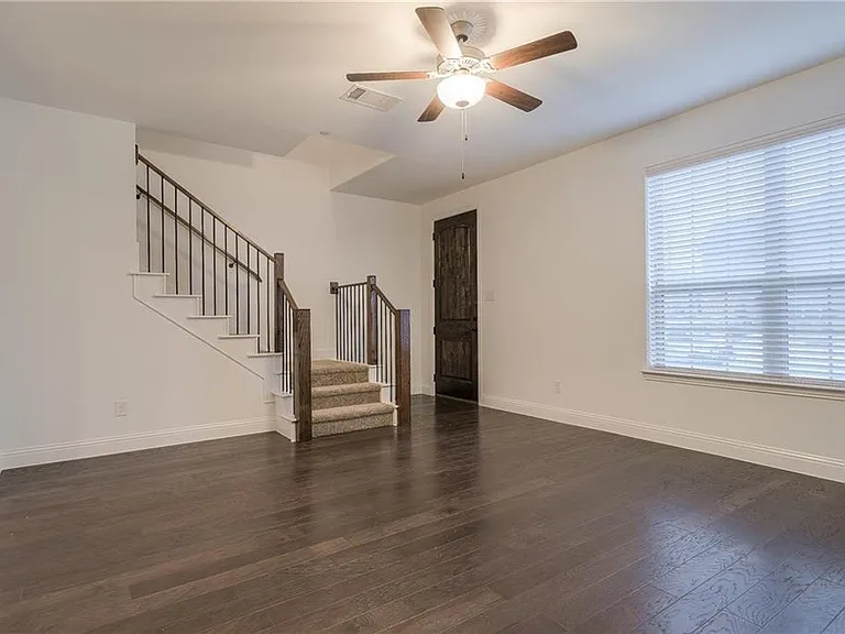 3708 Lantern Ln — Photo 16