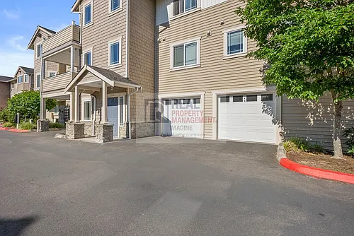 13207 97th Ave E #301 Photo 1