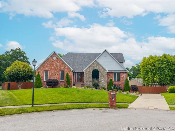 3102 Georgian Way, Jeffersonville, IN 47130
