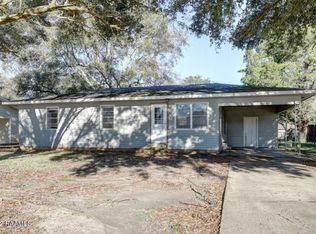 241 Willis Dr, Opelousas, LA 70570