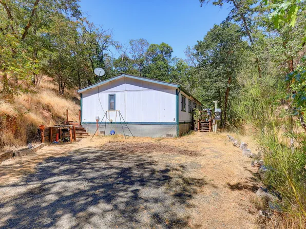 887 Three Pines Rd, Grants Pass, OR 97526