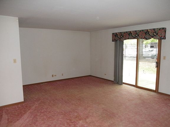 5th image of 2605 Crescenzo Dr #2605