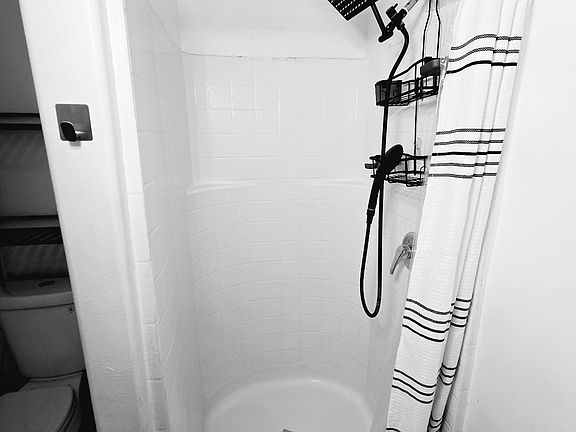 5th image of 13003 Liggett St #D