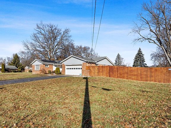 4th image of 8904 Cavalier Dr