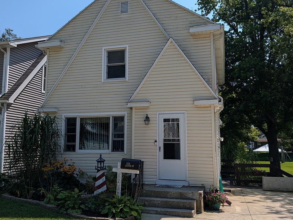 1st image of 825 South St