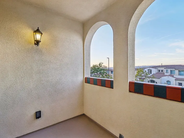 Costa Pointe Luxury 3-4 Bedroom Townhomes — Photo 56