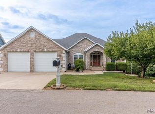 121 Cottonblossom Dr, Hillsboro, MO 63050